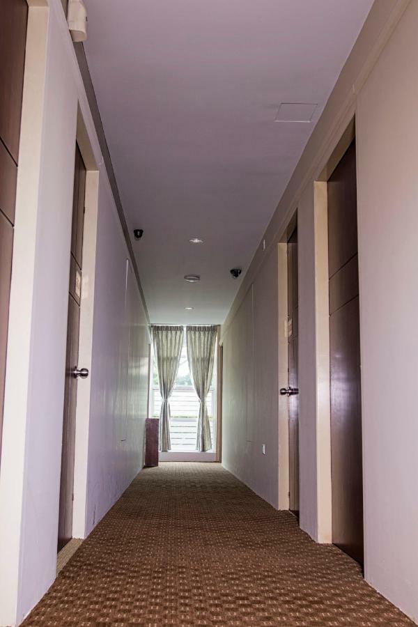 Green Paradise Hotel Rangun Kültér fotó